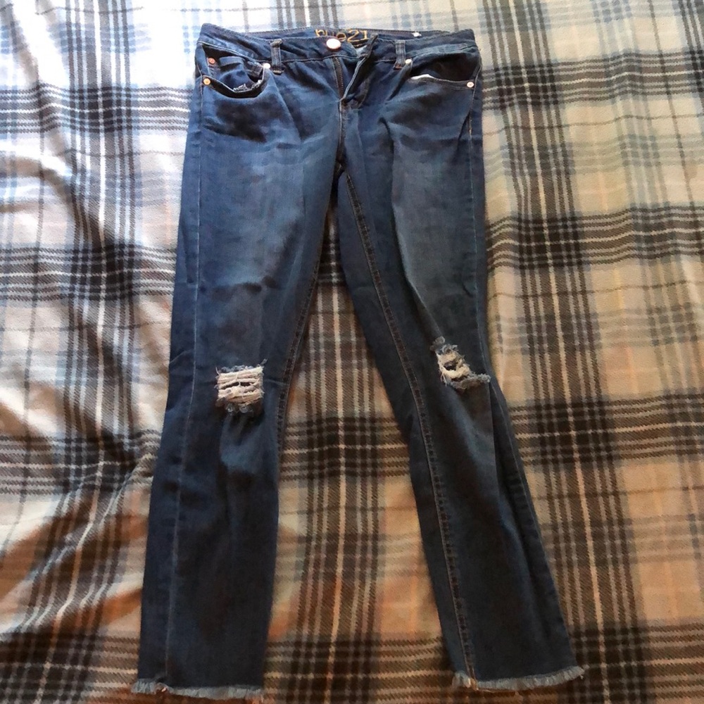 Capris.
